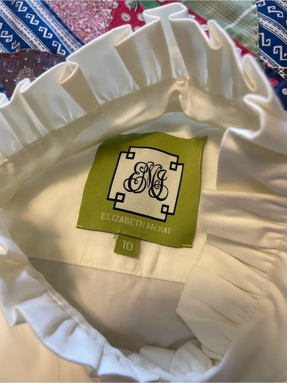 Elizabeth McKay White Blouse Gold Dangle Buttons Ruffle Cuff and Collar 10 - Picture 5 of 5